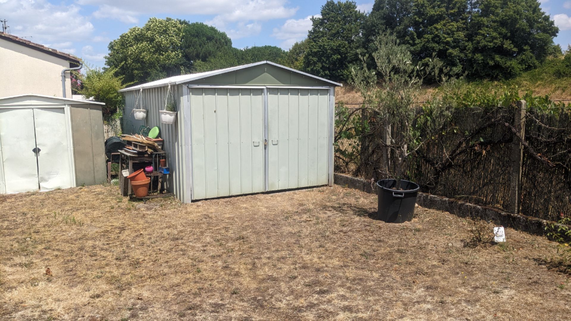 garage
